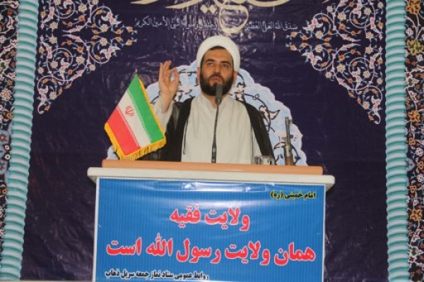 پاسداری ازارزشهای انقلاب برگرفته ازمکتب امام حسین(ع) است/جانبازان شهیدان زنده هستند