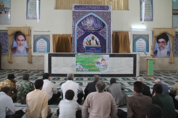 اقامه نمازعبادی سیاسی جمعه باحضورباشکوه مردم سرپلذهاب