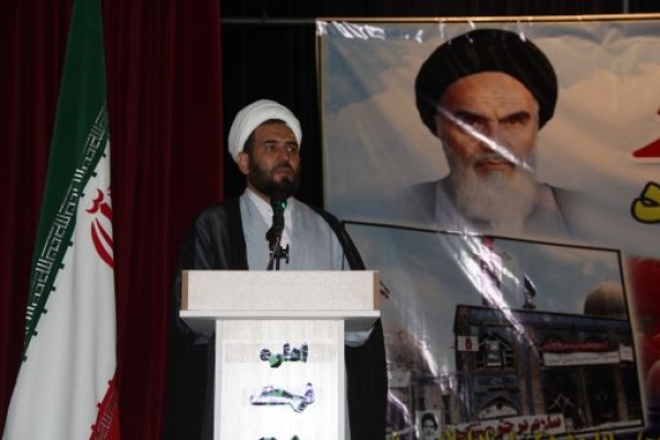 امام جمعه سرپلذهاب:فتح خرمشهراوج افتخارات ملت ایران است/مذاکرات هسته ای ثابت کردآمریکا قابل اعتمادنیست