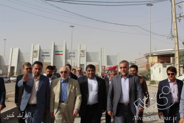 بازدید معاون وزیر نفت از بازارچه های مرزی قصرشیرین