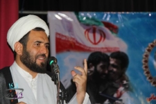  آزادگان نماد استقامت درراه اسلام وانقلاب هستند