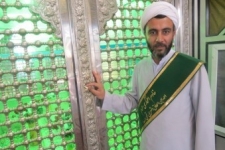 کارکنان اداره تبلیغات اسلامی سرپل‌ذهاب خادم افتخاری حرم احمدبن اسحاق(ره)این شهرستان شدند