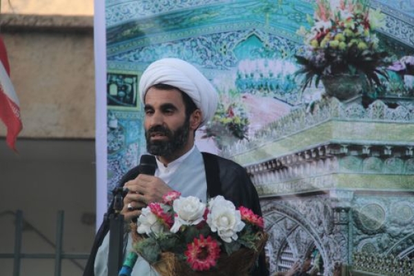 مراسم جشن میلاد امام رضا (ع) در سرپلذهاب با حضور مسئولین برگزار شد