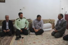  دیدار مسئولان شهرستان سرپلذهاب  با خانواده معظم  شهدا+ گزارش تصویری