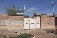 مدرسه ای کوچک بادانش آموزانی بسیار بیخ گوش شهر /  رشدشاخصهای آموزش و مدرسه ای که همچنان محدودیت فضا دارد