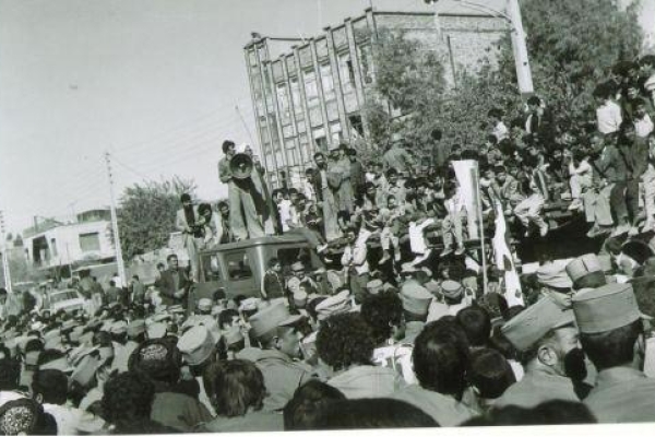 مردم سرپلذهاب درمبارزه بارژیم پهلوی از هیچ کوششی دریغ نکردند / از شب زنده داری مردم در12 بهمن تا اسارت وشکنجه درزندانهای ساواک