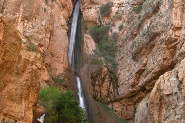انتخاب روستای پیران به عنوان روستای هدف گردشگری شهرستان 