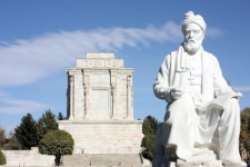 حکمت و بینش گسترده حکیم ابوالقاسم فردوسی مایه افتخار جهانیان است/ شاهنامه سند و عظمت زبان فارسي و گنجينه ادبيات ماست
