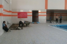 از کم کاری پیمانکار تا نشست کردن بخشهایی از استخر وجکوزی / وقتی شهروندان چشم به راه اجرای تعهدات پیمانکار وافتتاح پروژه هستند