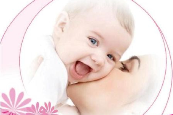 شیر مادر سبب تکامل کودک وجلوگیری ازبیماریهای مختلف می شود / لزوم ترویج فرهنگ حسنه شیردهی مادر درجامعه