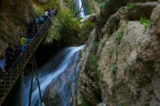 بازدید بیش از 107 هزار نفر گردشگر نوروزی از شهرستان / بیشترین آمار بازدید به آبشار پیران اختصاص یافت