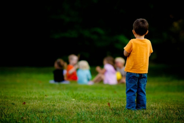 کم رویی و انزوا طلبی در کودکان 