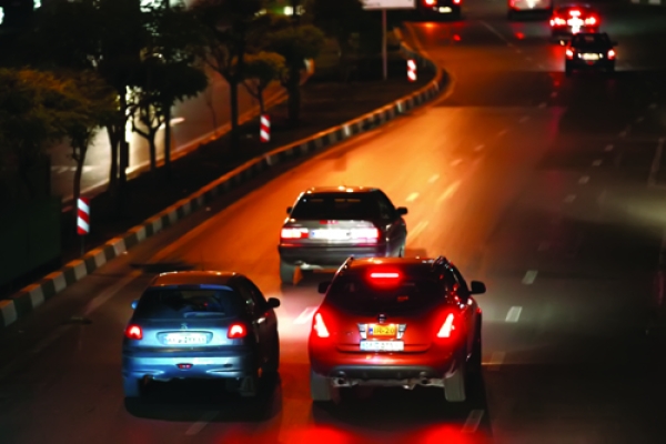 اذیت و آزار مردم شهرستان با طعم سرعت و بی قانونی خودروها / وقتی رانندگان نظم عمومی شهر را برهم می زنند