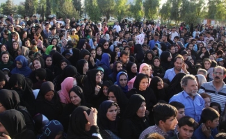 برگزاری همایش بزرگ پیاده روی خانوادگی به مناسبت هفته تربیت بدنی و ورزش