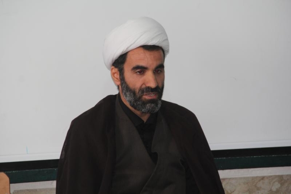 اقامه نماز جماعت در مدارس بهترین راهبرد برای تربیت نسل آینده/ائمه جماعات باید مکمل اهداف رسالت پیامبر(ص) باشند