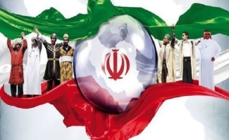 اتحاد و همدلی ملت در برابر استکبار جهانی / وقتی مشتهای گره کرده مردم نفس آمریکایی صهیونیستی را بند می آورد