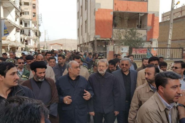  رئیس مجلس از مناطق زلزله‌زده سرپل ذهاب بازدید کرد