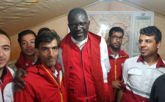 دبیرکل فدراسیون بین‌المللی صلیب‌سرخ و هلال‌احمر به مناطق زلزله زده استان کرمانشاه سفر کرد