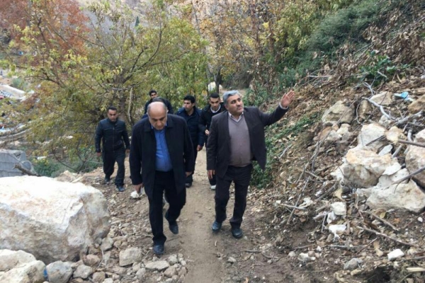 بازدید رئیس سازمان مدیریت و برنامه ریزی استان کرمانشاه از بخش کشاورزی مناطق زلزله زده شهرستان دالاهو