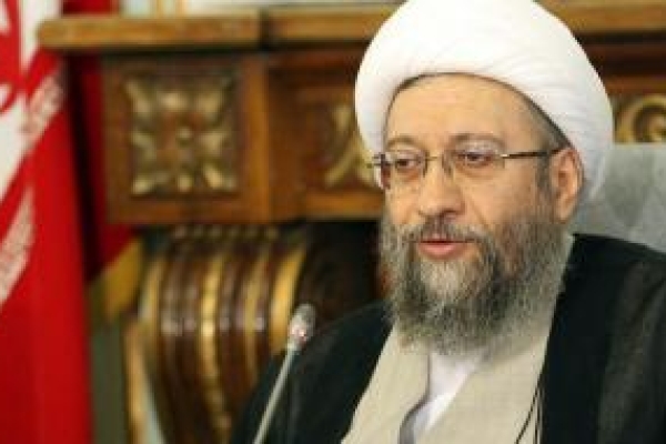  مسببین بیمارستانهای تخریب شده در زلزله بازخواست می شوند/ تمرکز روی رفع مشکلات مردم باشد