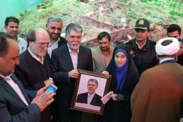 وزیر فرهنگ و ارشاد اسلامی با هدف بازدید از نقاط زلزله زده به شهرستان سرپل ذهاب سفر کرد