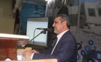 جبران عقب‌ماندگی تحصیلی دانش ‌آموزان زلزله زده/ آموزش الکترونیکی  مجتبی زینی وند در سرپلذهاب