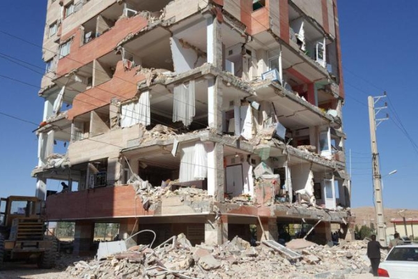 مردم زلزله زده سرپل ذهاب چشم انتظار تحقق وعده های مسئولین هستند/ضرورت تسریع پیگیری مطالبات مردم از سوی مسئولین