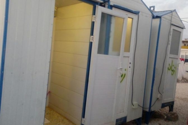 کمبود سرویس‎ بهداشتی وضعیت بهداشت در سرپل‎ذهاب را به خطر انداخته است/ مردم زلزله زده نیازمند توجه جدی مسئولین 