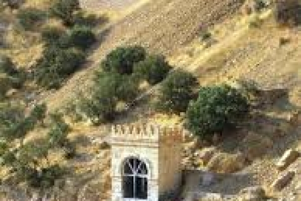 آثار باستانی و طبیعت بکر گردشگران نوروز را جذب سرپل ذهاب می کند