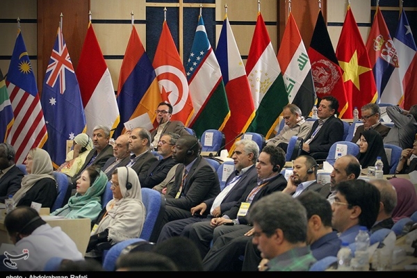 مقامات ۱۰۰ کشور جهان فردا درباره خروج آمریکا از برجام رایزنی می‌کنند