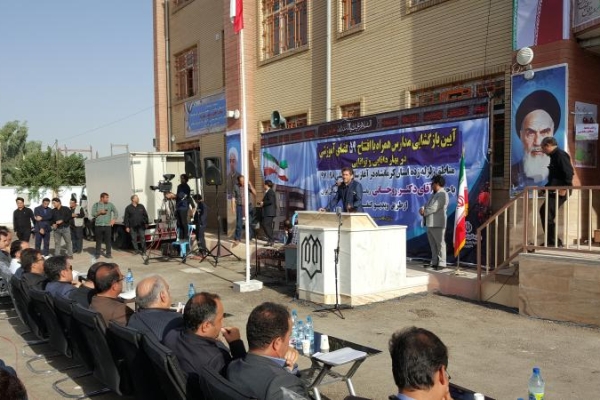  هیچ مدرسه کانکسی در سرپل‌ذهاب نداریم