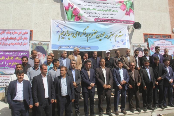 ساخت مدارس شهری سرپل ذهاب پیشرفت فیزیکی 45 درصدی دارند/ اختصاص 32 هزارمیزوصندلی جهت تجهیز مدارس جدیدالاحداث در مناطق زلزله زده