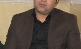 تدریس زبان دردانشگاهها جنبه تزیینی داشته و نتیجه عملی ندارد/عدم یادگیری زبان انگلیسی در دانشگاه