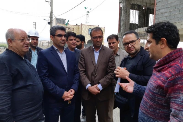 بازدید نمایندگان سازمان ملل و بانک جهانی از مناطق زلزله زده شهرستان سرپل ذهاب