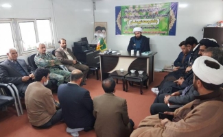 دیدارکارکنان اداره اوقاف و امور خیریه سرپل ذهاب با امام جمعه شهرستان