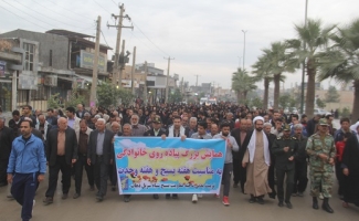 همایش بزرگ پیاده روی خانوادگی به مناسبت هفته بسیج و وحدت در سرپلذهاب 