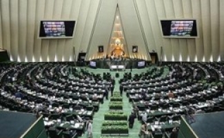 وزیر امور خارجه کشور باید پاسخگوی نمایندگان مجلس باشد/ سوال از وزرای دولت از اختیارات نمایندگان مجلس است