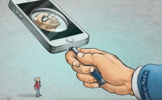 لطفا احمق ها را معروف نکنیم!