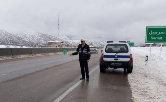 جاده سرپل ذهاب به دالاهو لغزنده است؛ رانندگان با احتیاط تردد کنند