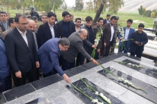 غباروبی مزار شهدای سراب  قلعه شاهین در شهرستان زلزله زده سرپل ذهاب