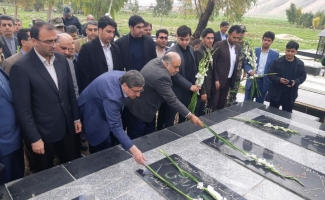 غباروبی مزار شهدای سراب  قلعه شاهین در شهرستان زلزله زده سرپل ذهاب