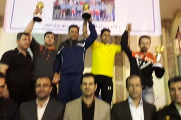 قهرمانی سرپلذهاب در مسابقات بوکس / کرمانشاه و کردستان دوم وسوم شدند
