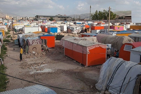 آثارخرابی و ویرانی زلزله در روستاهای سرپل ذهاب/ کانکس و کپرنشینی روستانشینان ادامه دارد