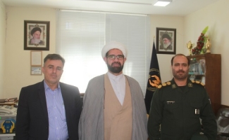 دیدار صمیمی سپاه پاسداران سرپل ذهاب با مدیر و کارکنان کمیته امداد امام خمینی (ره) شهرستان