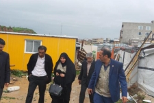 حضورمدیرکل بهزیستی استان کرمانشاه در میان مددجویان و معلولان در معرض خطر سیلاب در سرپل ذهاب