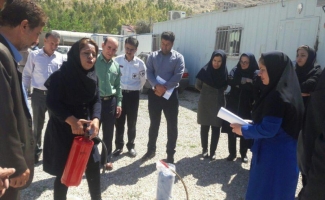 برگزاری کارگاه آموزشی اطفاء حریق در شبکه بهداشت و درمان شهرستان