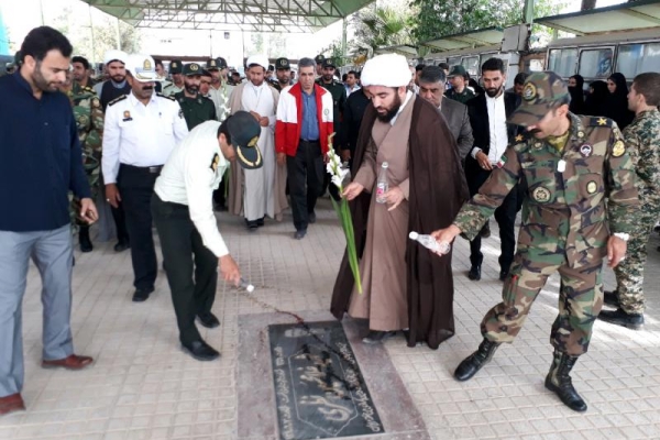 مهمانی لاله ها در گلزار شهدای شهرستان سرپلذهاب