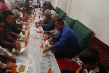 تهیه سبدموادغذایی و تهیه غذای گرم جهت افطار مددجویان کمیته امداد سرپل ذهاب در راستای طرح اکرام ایتام به ارزش ۲۵۰میلیون تومان  