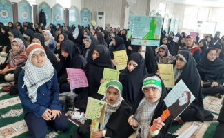 تجمع بزرگ بانوان در مصلای نماز جمعه سرپلذهاب /همایش بزرگ عفاف و حجاب در دهه کرامت
