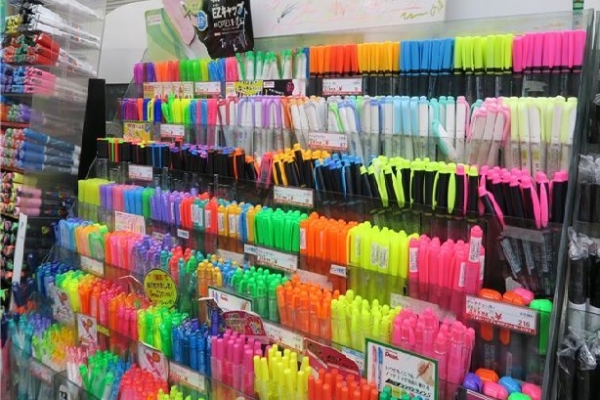 لزوم بررسی وضعیت بازار لوازم التحریر ایرانی از تولید تا مصرف/تولید نوشت افزارایرانی باکیفیت بالاوقیمت مناسب؛زمینه ساز خرید کالای ایرانی